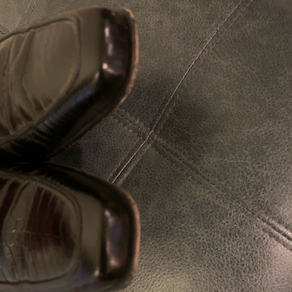 Ferragamo Black Croc Embossed Loafers with Gold Buckle - Picture 7 of 9
